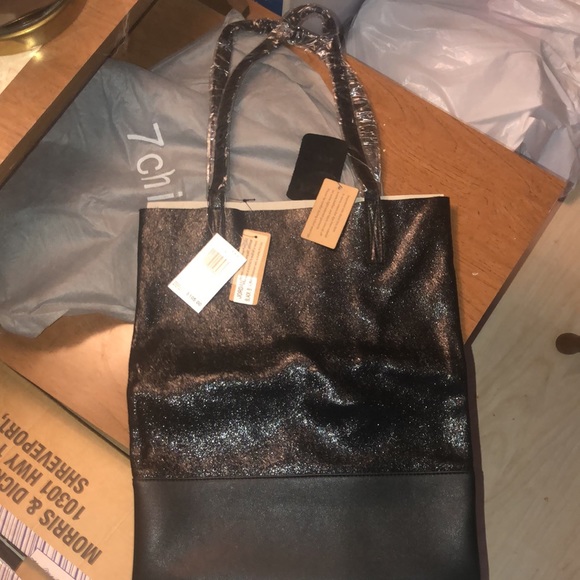 7chi black tote leather and BNWTags!! - Picture 3 of 6